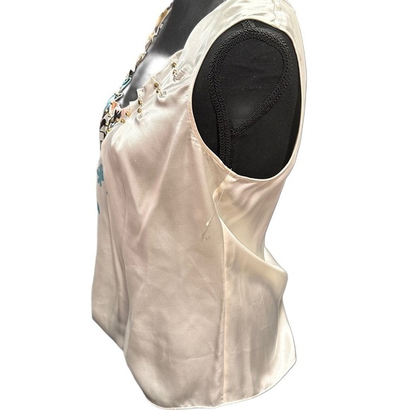 Tahari Sleeveless Blouse 100% silk studded ruffled neck ivory abstract color EUC - Picture 9 of 16